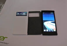 Кнопку управления на задней панели получат новые смартфоны Acer