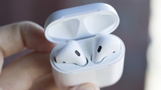 Apple бесплатно заменит аккумулятор ваших AirPods