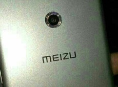 Новинка Meizu с оригинальной вспышкой появилась на фото
