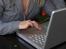 Психологи узнали, как правильно знакомиться в сети