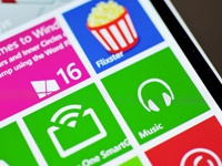 Nokia снова намекнула на появление "живых" плиток увеличенного размера