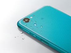 Foxconn готовит селфифон Sharp на чипсете MediaTek