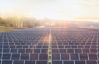 Apple позволит заряжать iPhone от солнца