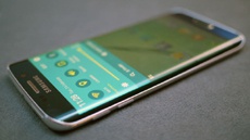 Что умеет изогнутая грань Samsung Galaxy S6 Edge?