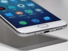 Смартфон Meizu с изогнутым дисплеем засветился на рендерах