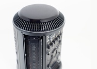 Блогер показал, как сделать апгрейд процессора в новом Mac Pro своими руками