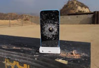 Суровый краш-тест: iPhone 5C против 50-го калибра