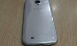 Samsung хочет продать 10 миллионов Galaxy S4 в первый месяц