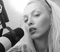 Ольга Полякова в своем блоге пошутила над беременной Камалией