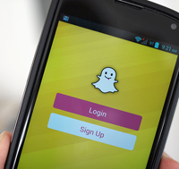 Мобильное приложение для безопасного обмена снимками через Интернет