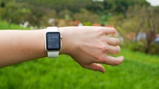 Умные часы Apple спасли жизнь женщине