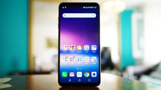 Спрос на LG V30 не соответствует ожиданиям