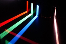 Необычные кремниевые наноантенны помогут в создании оптических компьютеров