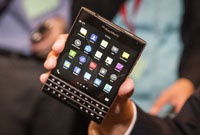 Невероятно, но факт: экран 4,5-дюймового BlackBerry Passport больше, чем у 4,7-дюймового iPhone 6