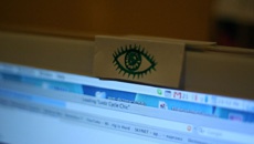 Как спастись от слежки через веб-камеру и сервисов по поиску людей по фото