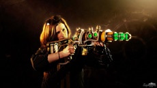 Фанатка Fallout 4 сделала настоящую плазменную винтовку из пластиковой трубы и дерева