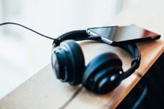 Moto Z доказывает, что отказ от разъема для наушников в iPhone 7 не станет большой проблемой