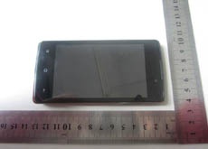 OPPO R1001 - новый бюджетный смартфон китайской компании