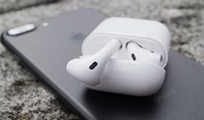 AirPods: сколько реально работают наушники Apple без подзарядки