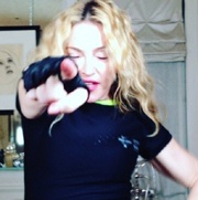 Мадонна взорвала «Твиттер» горячими танцами (Фото)