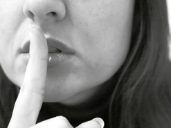 О чем молчат сайты украинских госорганов