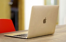 Apple тестировала увеличенную батарею и золотой цвет для MacBook Pro