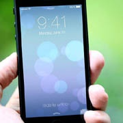 Хакеры просят пользователей не обновляться до iOS 7.0.6