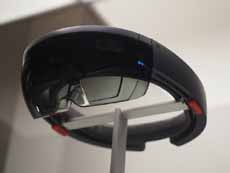 Microsoft выделит $500 тысяч на научные проекты для очков HoloLens
