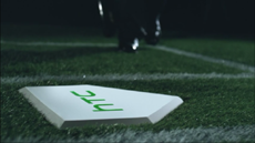 HTC разгромила флагманы конкурентов бейсбольной битой