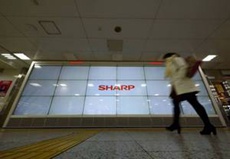 Sharp хочет помочь убыточной Japan Display