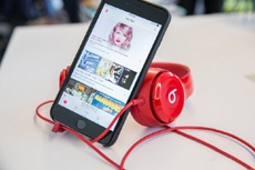 Apple Music стал четвертым в мире по числу пользователей, но отрыв от конкурентов огромный