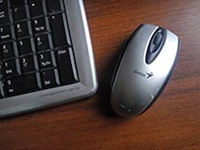 Хакеры научились взламывать компьютеры через беспроводные мыши