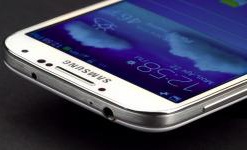C флагмана Samsung GALAXY S4 может быть легко похищена вся личная информация