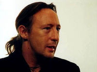 В инете новый сингл Джулиана Леннона