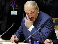 Бацька порулит белорусским интернетом