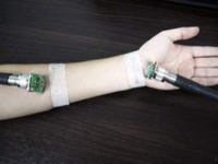 Человеческую руку превратили в интернет-канал