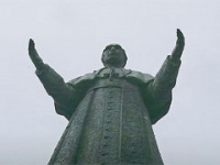 Церковь начала вербовать молодых священников на Facebook