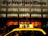 Сайт The New York Times предложил россиянам показать себя миру