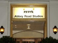 Студия Abbey  Road начала работать в режиме онлайн