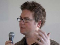 Twitter разрешил самому себе размещение рекламы