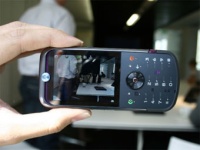 Мобильных пользователей привлекла реклама услуг связи и автомобилей