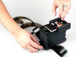 Ломографы решили сканировать фотопленку смартфоном