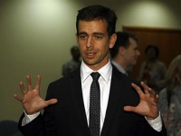 Глава Twitter превратил мобильник в кассовый аппарат