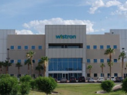 Заказы на производство iPhone может получить Wistron