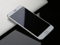 ZUK Z1 перевели на CyanogenMod 13