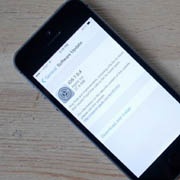 iOS 7.0.4 безопасна к установке для джейлбрейкеров