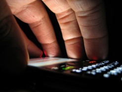 Смартфон помогает рекламщикам следить за поведением своего хозяина