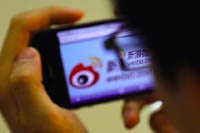 В приложениях для iPhone покажут полноэкранную видеорекламу