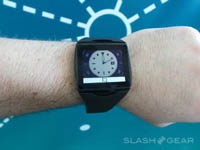 Умные часы Qualcomm Toq появятся в продаже 2 декабря