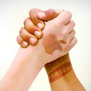 Samsung ищет любые способы навредить Apple